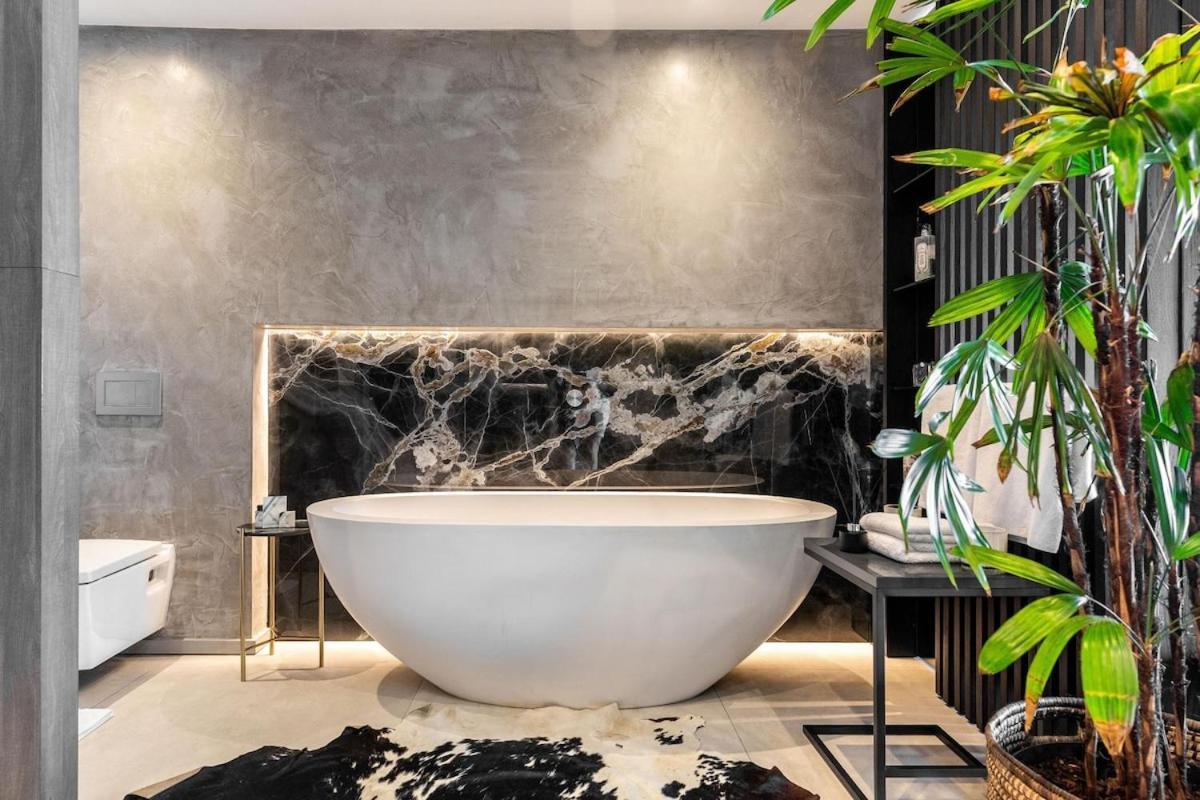 Amashe - Luxury With Jacuzzi & Sea Views Apartment Cape Town